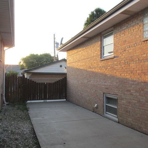 Tiny photo for 7904 Melvina Avenue, Burbank, IL 60459 (MLS # 12621136)