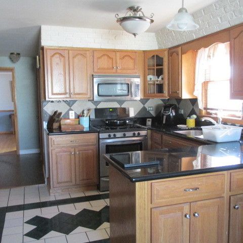 Tiny photo for 7904 Melvina Avenue, Burbank, IL 60459 (MLS # 12621136)