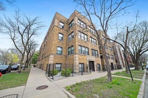 1522 W Addison Street 1 Chicago IL 60613
