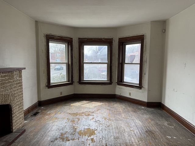 1001 N Lawler Avenue