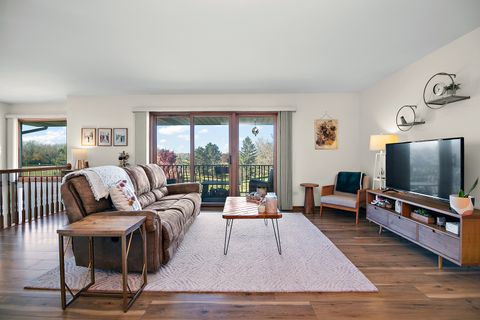 Tiny photo for 11053 Louetta Lane #193, Orland Park, IL 60467 (MLS # 12513934)