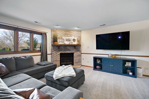 Tiny photo for 11053 Louetta Lane #193, Orland Park, IL 60467 (MLS # 12513934)