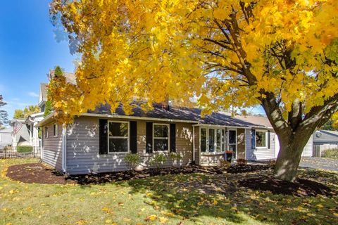 Tiny photo for 1321 W Liberty Drive, Wheaton, IL 60187 (MLS # 12521956)