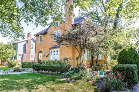 A home in La Grange Park