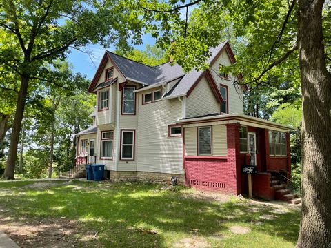 A home in Dixon