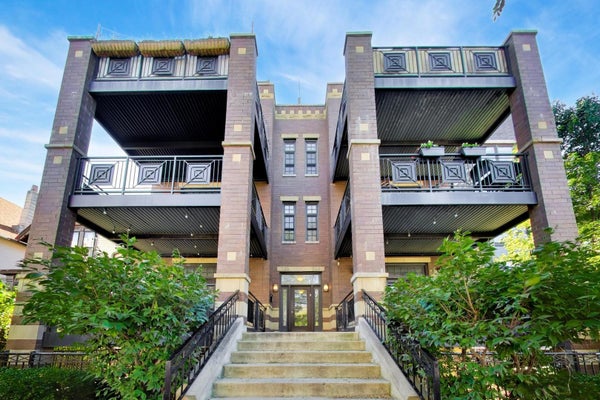 725 W DIVERSEY PKWY APT 3W, CHICAGO, IL 60614 - Image e0a1cc2f616f1473bceb47edaa173b99/761082004