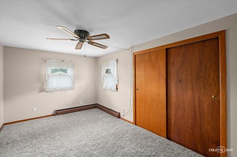 Tiny photo for 92 Maple Street, Sugar Grove, IL 60554 (MLS # 12493201)