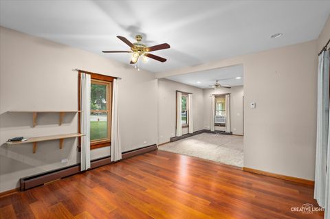 Tiny photo for 92 Maple Street, Sugar Grove, IL 60554 (MLS # 12493201)