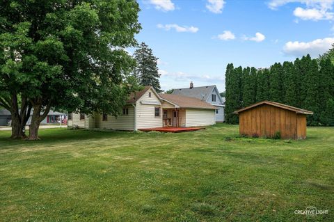 Tiny photo for 92 Maple Street, Sugar Grove, IL 60554 (MLS # 12493201)