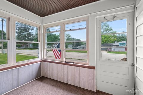 Tiny photo for 92 Maple Street, Sugar Grove, IL 60554 (MLS # 12493201)