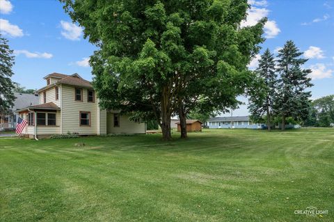 Tiny photo for 92 Maple Street, Sugar Grove, IL 60554 (MLS # 12493201)