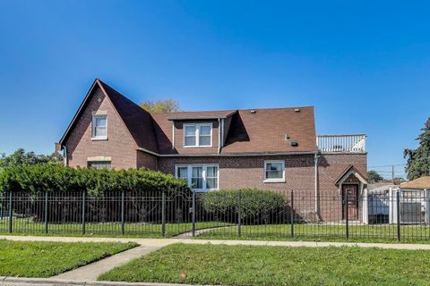 Tiny photo for 5636 W Augusta Boulevard, Chicago, IL 60651 (MLS # 12479799)