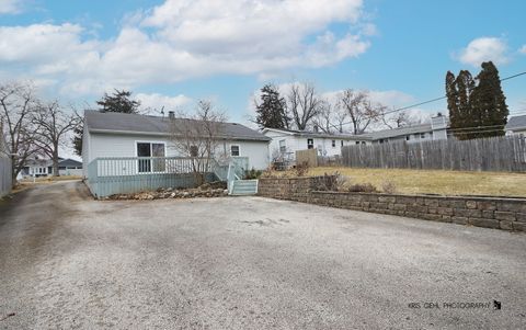 Tiny photo for 315 Oakwood Drive, Antioch, IL 60002 (MLS # 12598319)