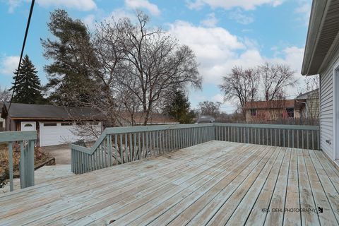 Tiny photo for 315 Oakwood Drive, Antioch, IL 60002 (MLS # 12598319)