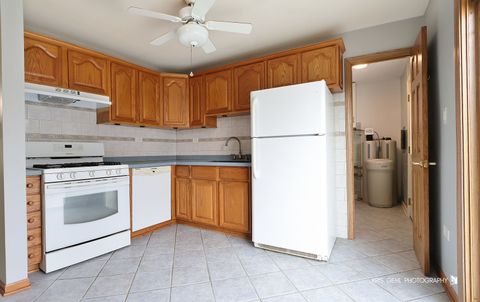 Tiny photo for 315 Oakwood Drive, Antioch, IL 60002 (MLS # 12598319)