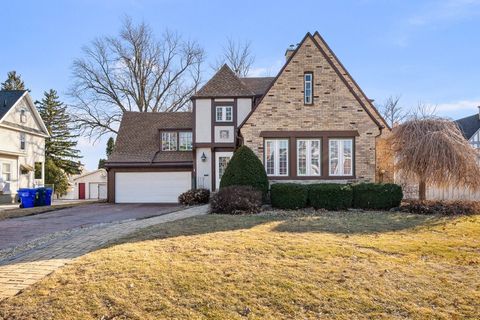 Photo of 215 W Prospect Street, Kewanee, IL 61443 (MLS # 12569605)