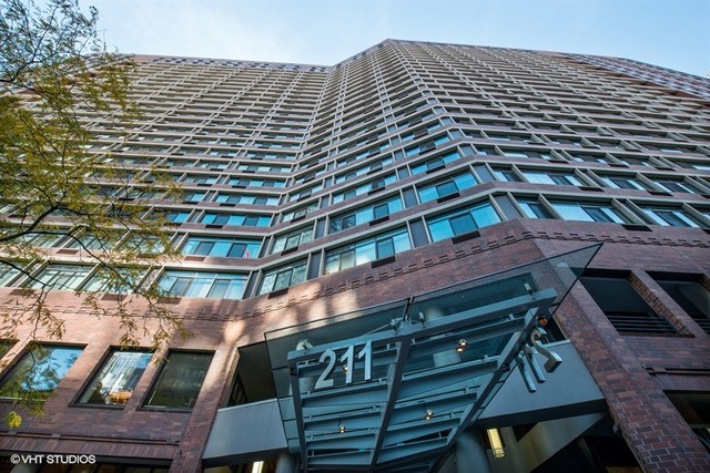 211 E Ohio Street 2004