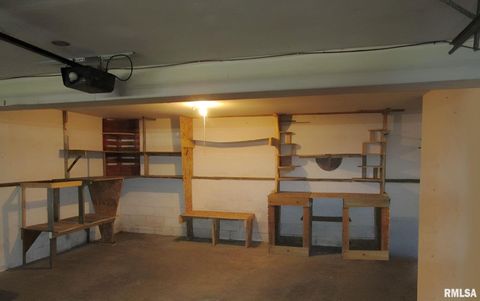 Tiny photo for 1118 N 13TH Street, Clinton, IA 52732 (MLS # QC4269484)