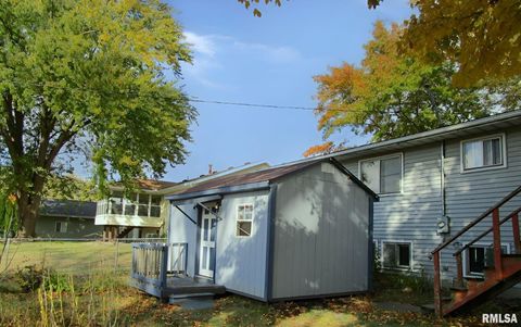 Tiny photo for 1118 N 13TH Street, Clinton, IA 52732 (MLS # QC4269484)