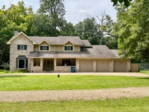 Photo of 2045 IL Route 2, Dixon, IL 61021 (MLS # 12743093)