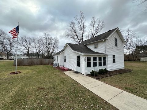 106 Seneca Street Essex IL 60935
