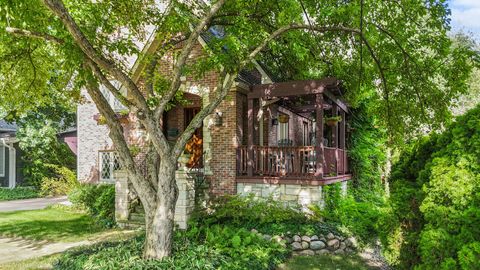 Tiny photo for 709 Prospect Avenue, Barrington, IL 60010 (MLS # 12482426)