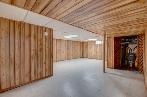 Tiny photo for 827 E 160th Place, South Holland, IL 60473 (MLS # 12551214)