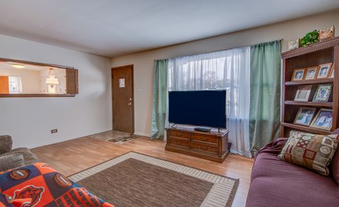 Tiny photo for 827 E 160th Place, South Holland, IL 60473 (MLS # 12551214)