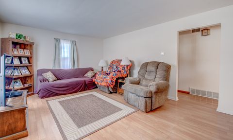 Tiny photo for 827 E 160th Place, South Holland, IL 60473 (MLS # 12551214)