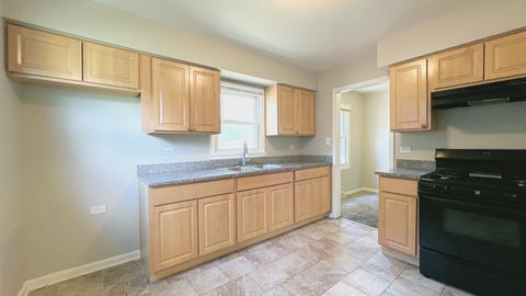 Tiny photo for 17303 Roy Street, Lansing, IL 60438 (MLS # 12553121)