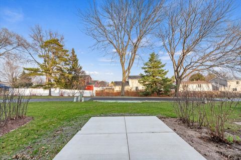 Tiny photo for 49 Carey Lane, Streamwood, IL 60107 (MLS # 12599820)