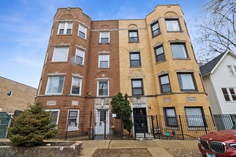 2661 W Medill Avenue Chicago IL 60647