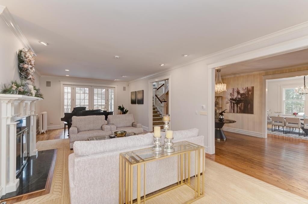 1499 Sheridan Road