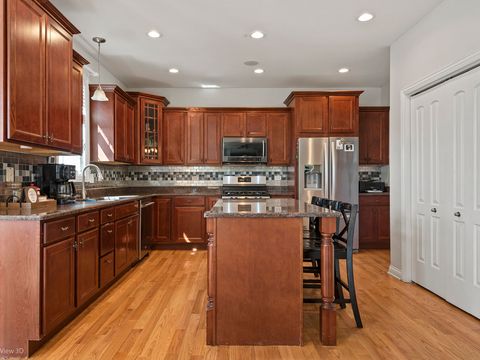 Tiny photo for 2067 Edgeview Drive, New Lenox, IL 60451 (MLS # 12478696)