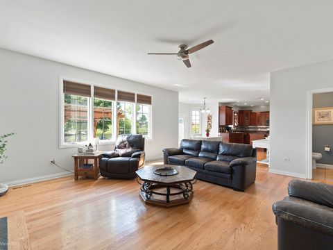 Tiny photo for 2067 Edgeview Drive, New Lenox, IL 60451 (MLS # 12478696)
