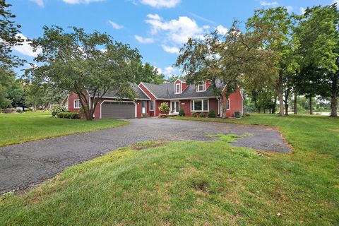 Photo of 1698 Bittersweet Drive, St. Anne, IL 60964 (MLS # 12422849)