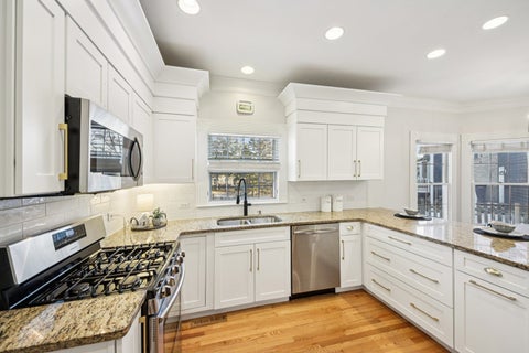 Tiny photo for 4338 New Haven Avenue, Gurnee, IL 60031 (MLS # 12708093)