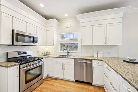 Tiny photo for 4338 New Haven Avenue, Gurnee, IL 60031 (MLS # 12708093)