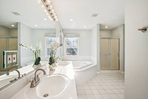 Tiny photo for 4338 New Haven Avenue, Gurnee, IL 60031 (MLS # 12708093)