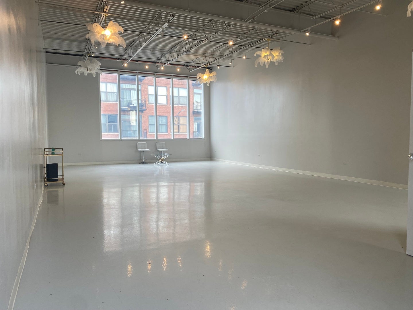 2252 S Archer Avenue 207