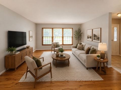 Tiny photo for 1525 N Patton Avenue, Arlington Heights, IL 60004 (MLS # 12698482)