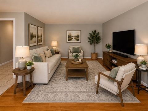 Tiny photo for 1525 N Patton Avenue, Arlington Heights, IL 60004 (MLS # 12698482)