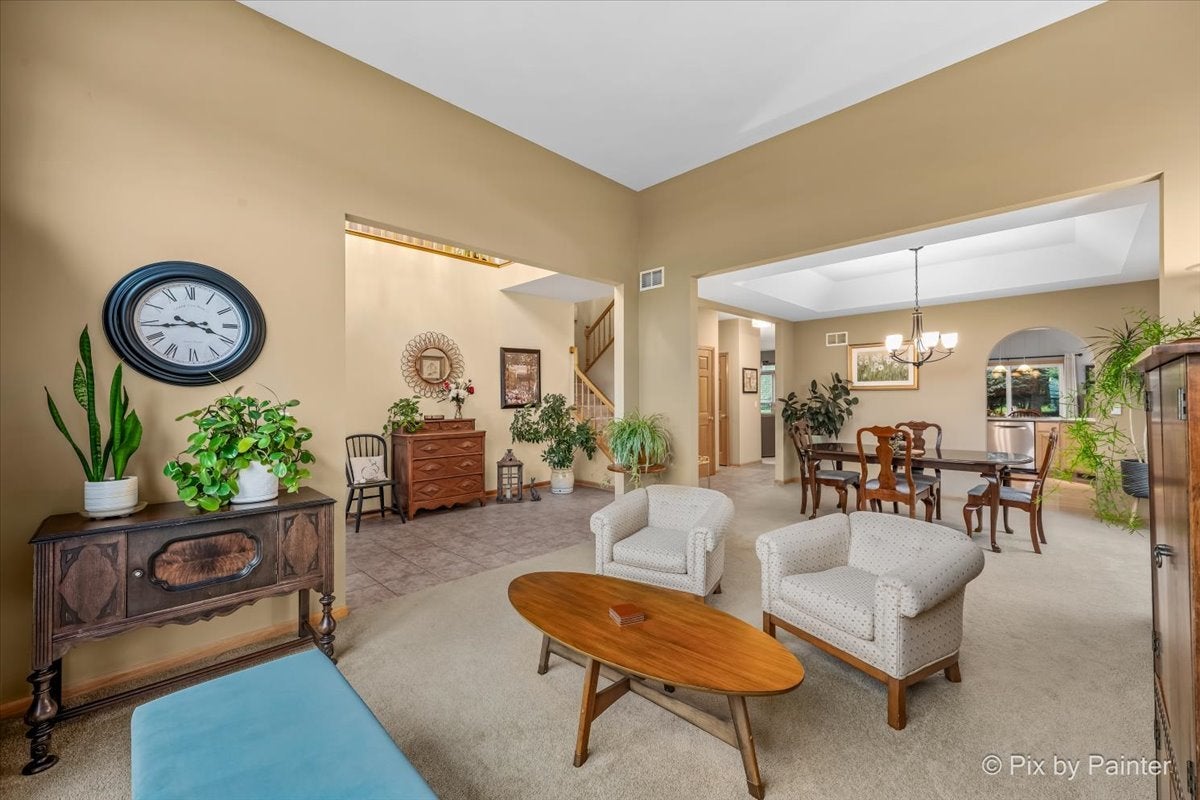 1173 Sandalwood Lane