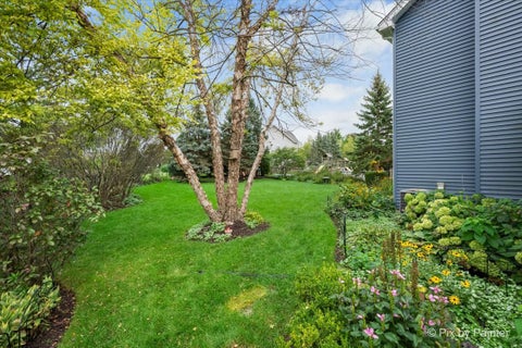 Tiny photo for 1173 Sandalwood Lane, Crystal Lake, IL 60014 (MLS # 12733241)