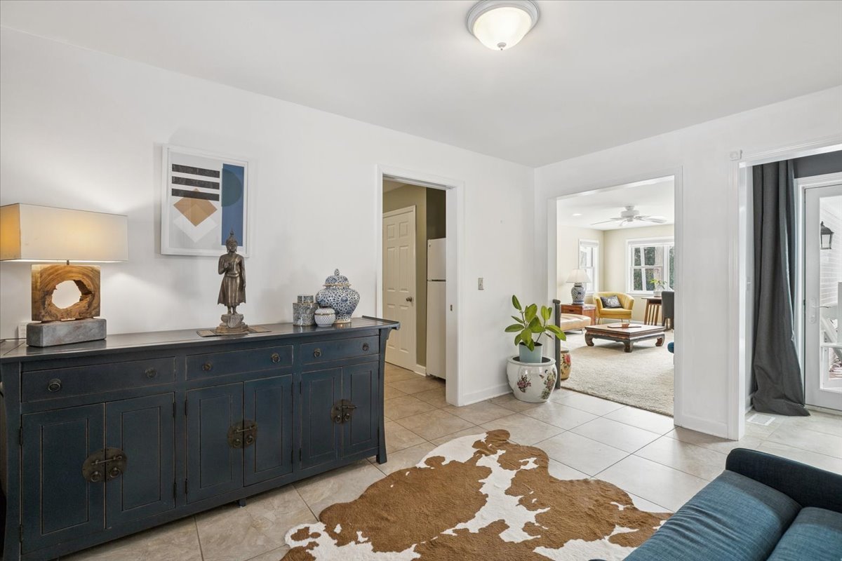 825 Highview Terrace