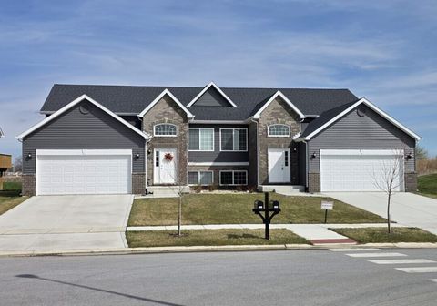 Photo of 3023 W 82ND Place #B, Merrillville, IN 46410 (MLS # 12613165)