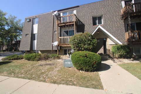 Tiny photo for 212 MADISON Street #1B, Joliet, IL 60435 (MLS # 12471932)