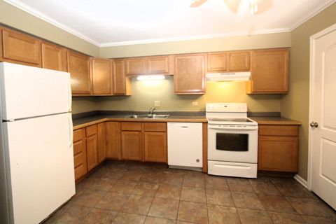 Tiny photo for 212 MADISON Street #1B, Joliet, IL 60435 (MLS # 12471932)