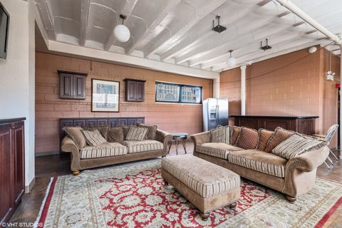 Tiny photo for 33 E CEDAR Street #8H, Chicago, IL 60611 (MLS # 12435032)