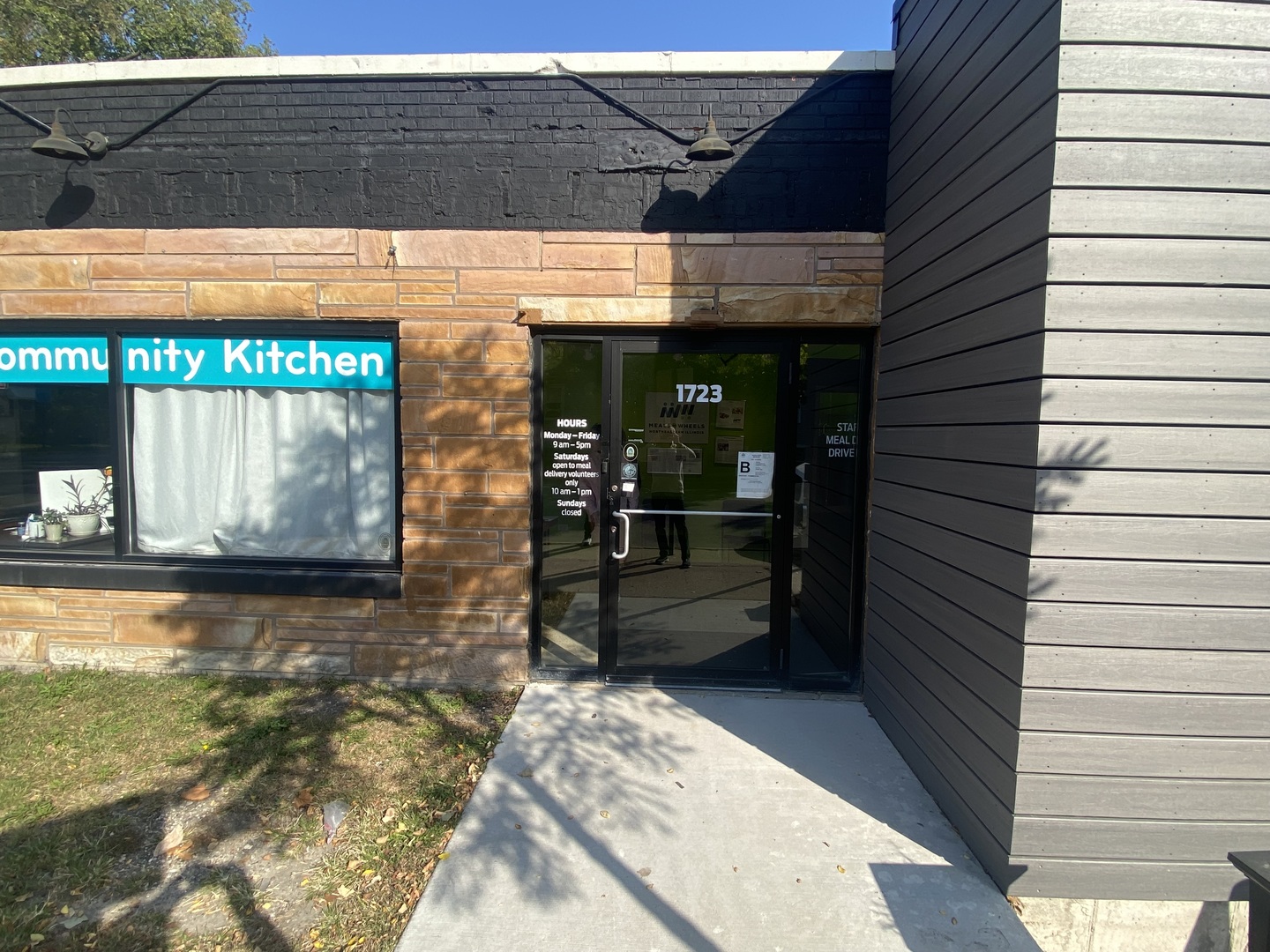 1723 Simpson Streets